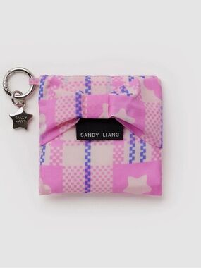 BAGGU x SANDY LIANG Baby Bow Reusable in Market Plaid Pink.